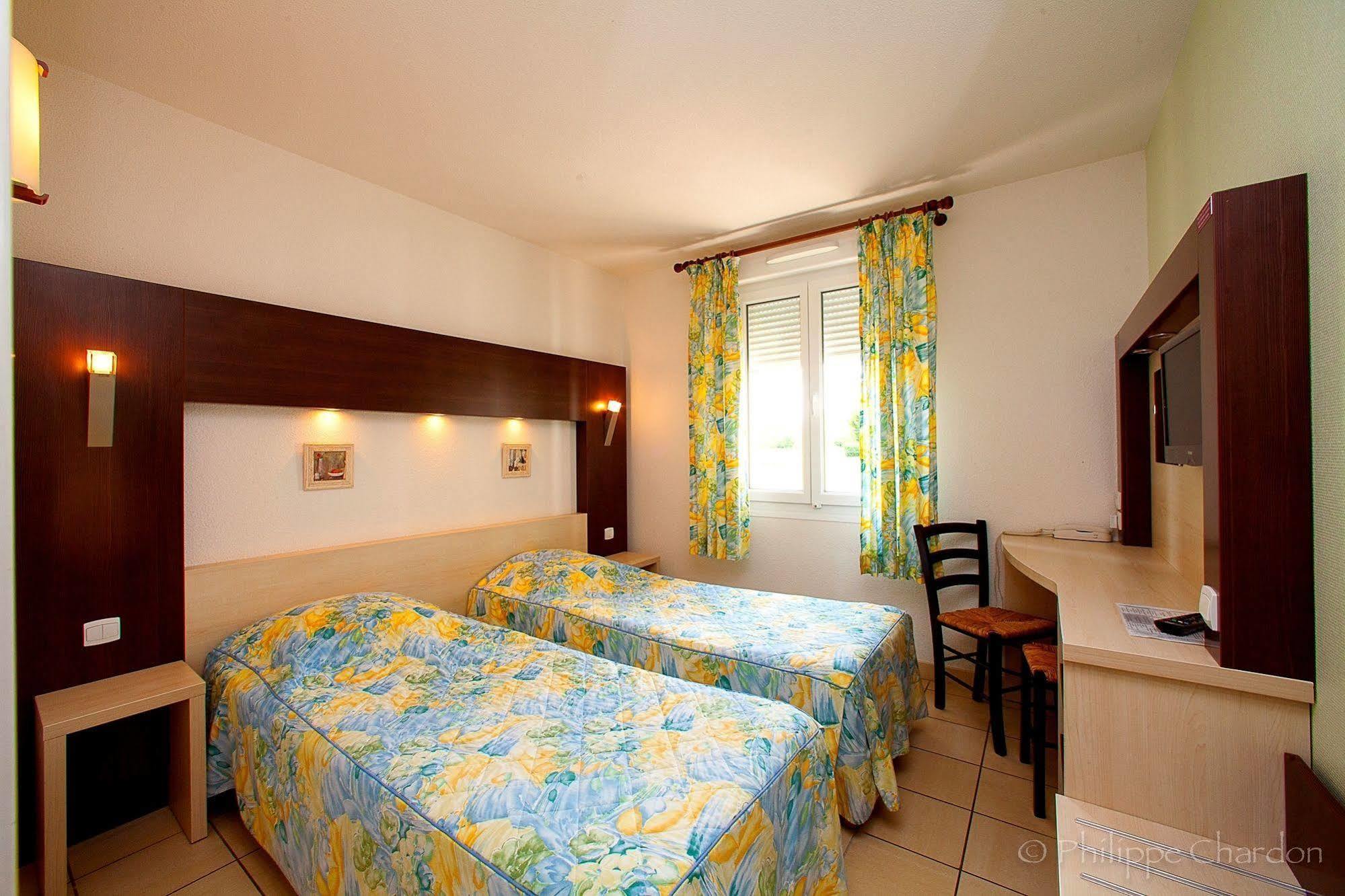 Jum'hotel Saints-Geosmes Bagian luar foto