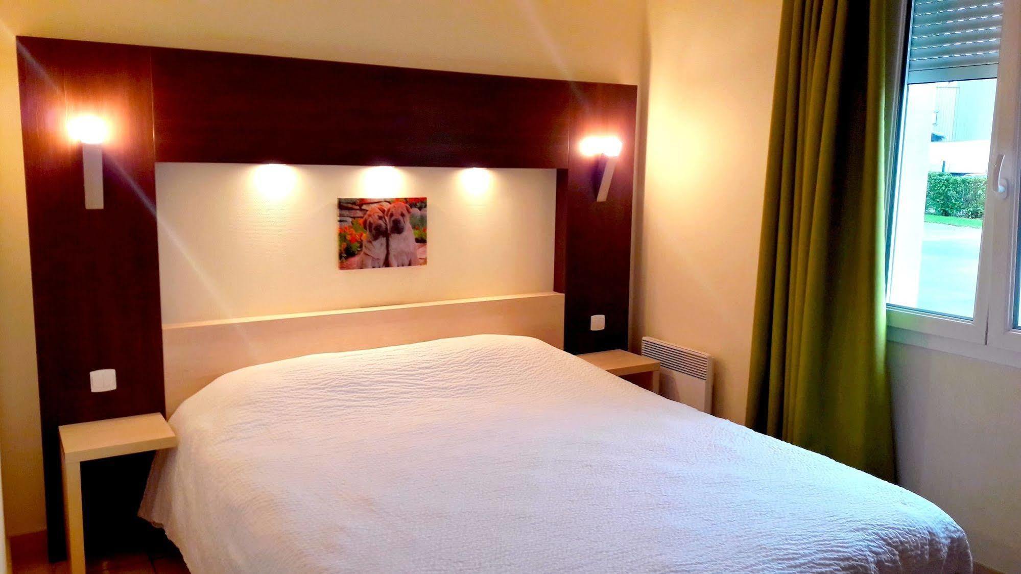 Jum'hotel Saints-Geosmes Bagian luar foto